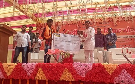 मुख्यमंत्री सामूहिक विवाह कार्यक्रम में 193 जोड़े हुए एक दूजे के