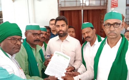 अहरौरा में लगे टोल प्लाजा को हटाए जाने के लिए भाकियू ने एसडीएम को सौंपा ज्ञापन