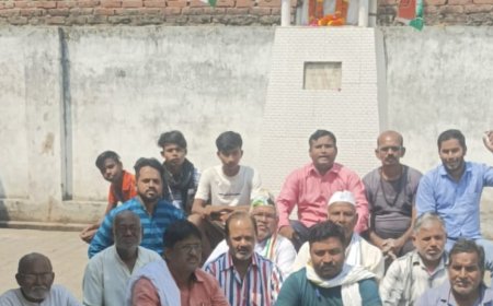 राहुल गांधी की सदस्यता समाप्त किए जाने पर कांग्रेस का सत्याग्रह