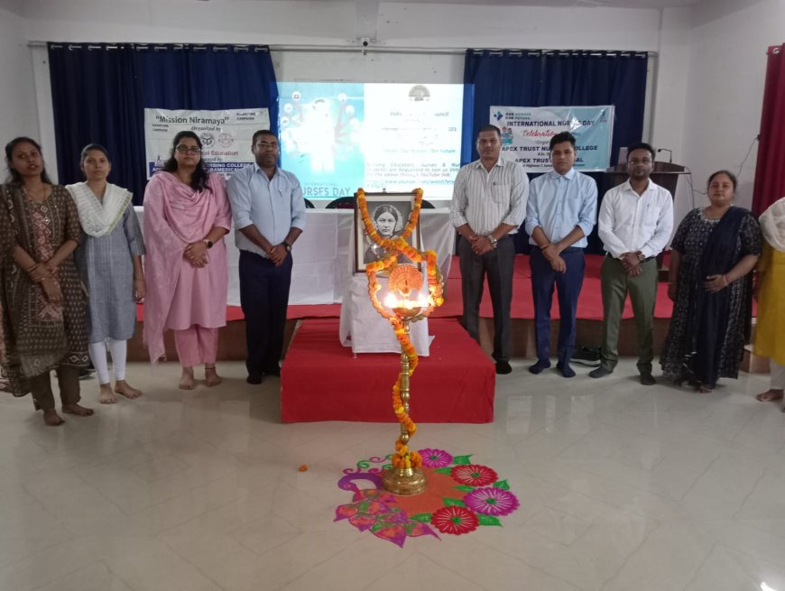एपेक्स ट्रस्ट नर्सिंग कालेज में मनाया गया नर्सेस डे।