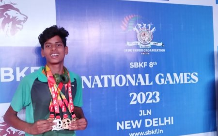 जयराज श्रीवास्तव ने जीता राष्ट्रीय तैराकी का स्वर्ण, नगर आगमन पर हुआ भव्य स्वागत।