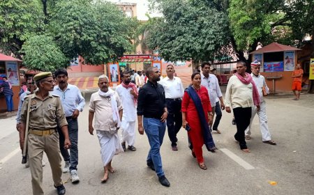 गुरुपूर्णिमा के मद्देनजर एस डी एम ने आश्रम का किया निरीक्षण