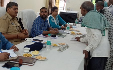 एसडीएम नवनीत सेहारा ने सुनी फरियाद, 91 में 15 का समाधान।