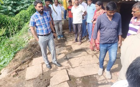 एसडीएम ने हटवाया ग्राम सभा की बंजर भूमि पर से अवैध अतिक्रमण।