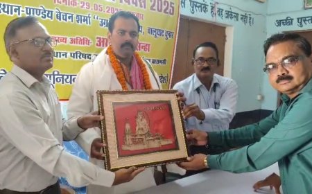 एन यू जे यूपी की मीरजापुर इकाई ने मनाया मनाया हिंदी पत्रकारिता दिवस